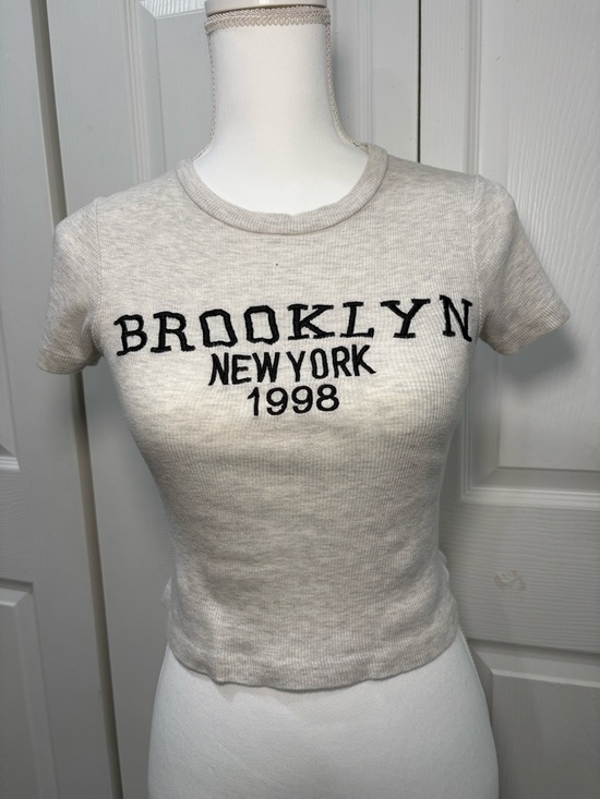 On Fire Tops - On Fire Cream Short Sleeve Brooklyn New York 1998 Crop Tee
